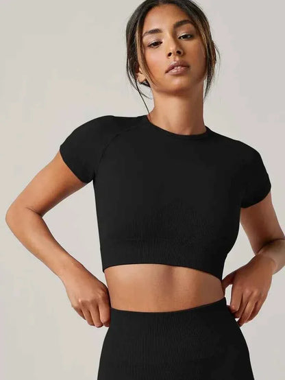 THRIXINE Elite Crop Top: Premium Black Activewear