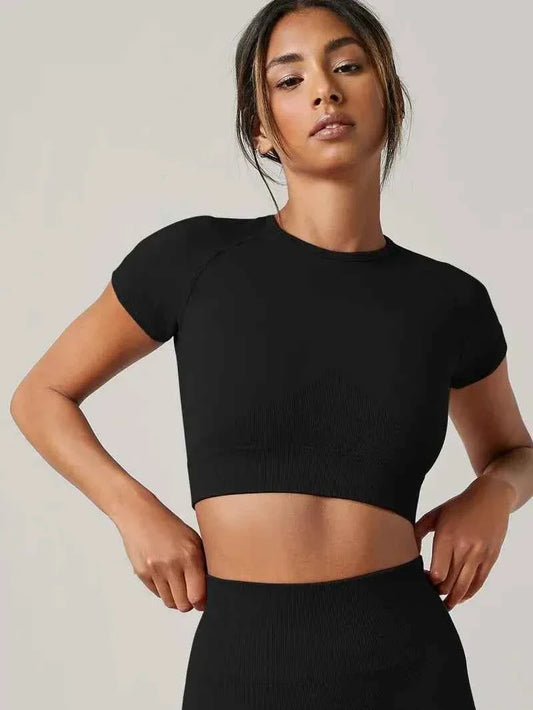 THRIXINE Elite Crop Top: Premium Black Activewear
